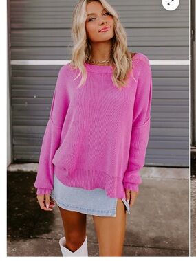 Impressions Crewneck Sweater in Bright Pink